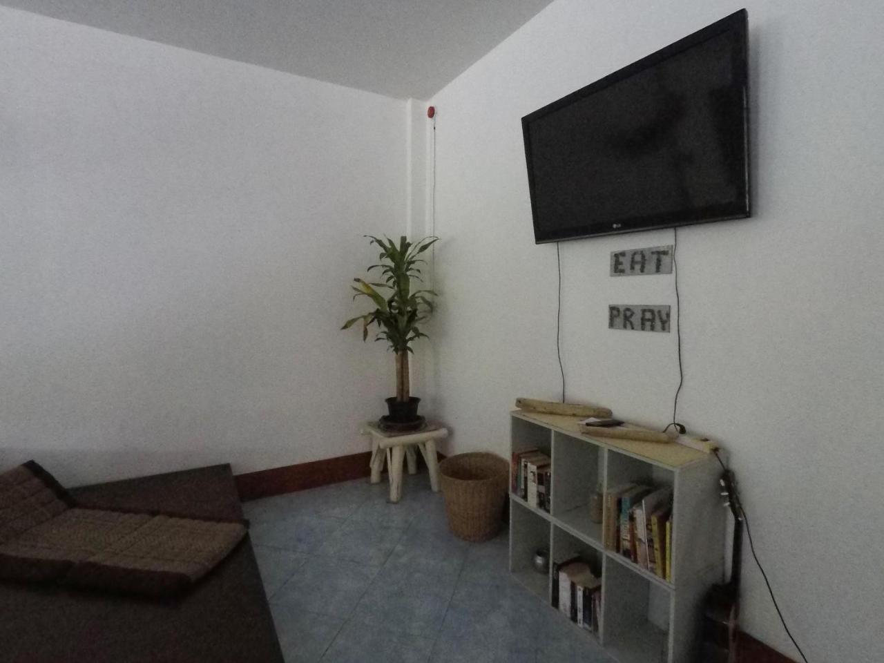 Baan Kai Hostel Баан Кхай Экстерьер фото